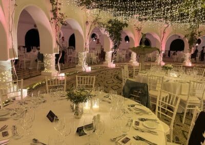 Tables de banquet lors d'un soirée de gala à Rhodes