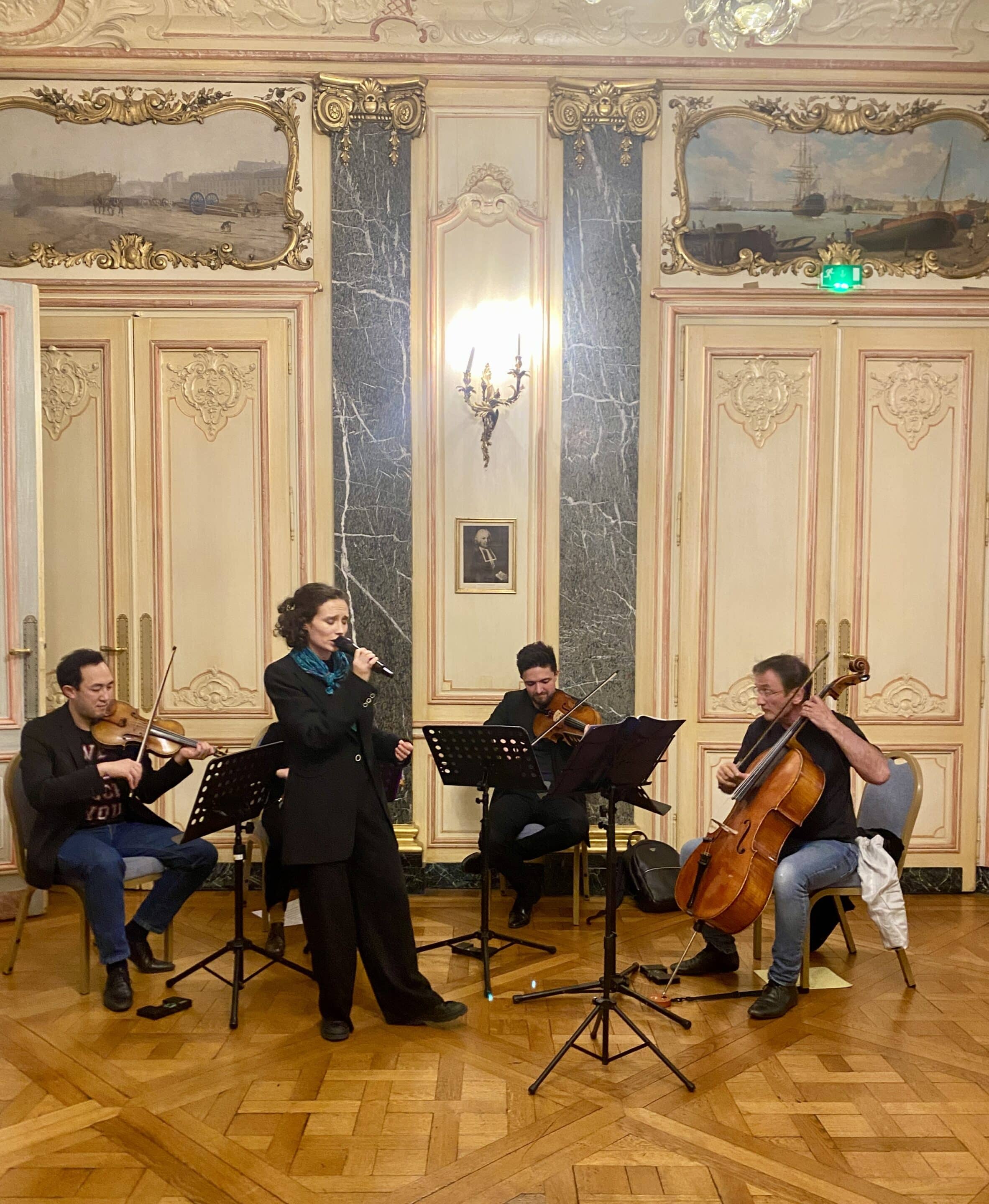 Conférence concert lors du diner de gala d'un séminaire organisé à Bordeaux.